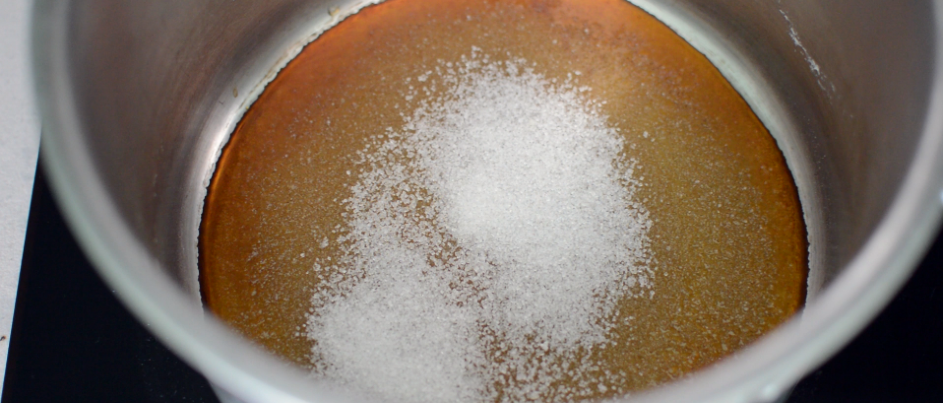 Így kell cukrot karamellizálni