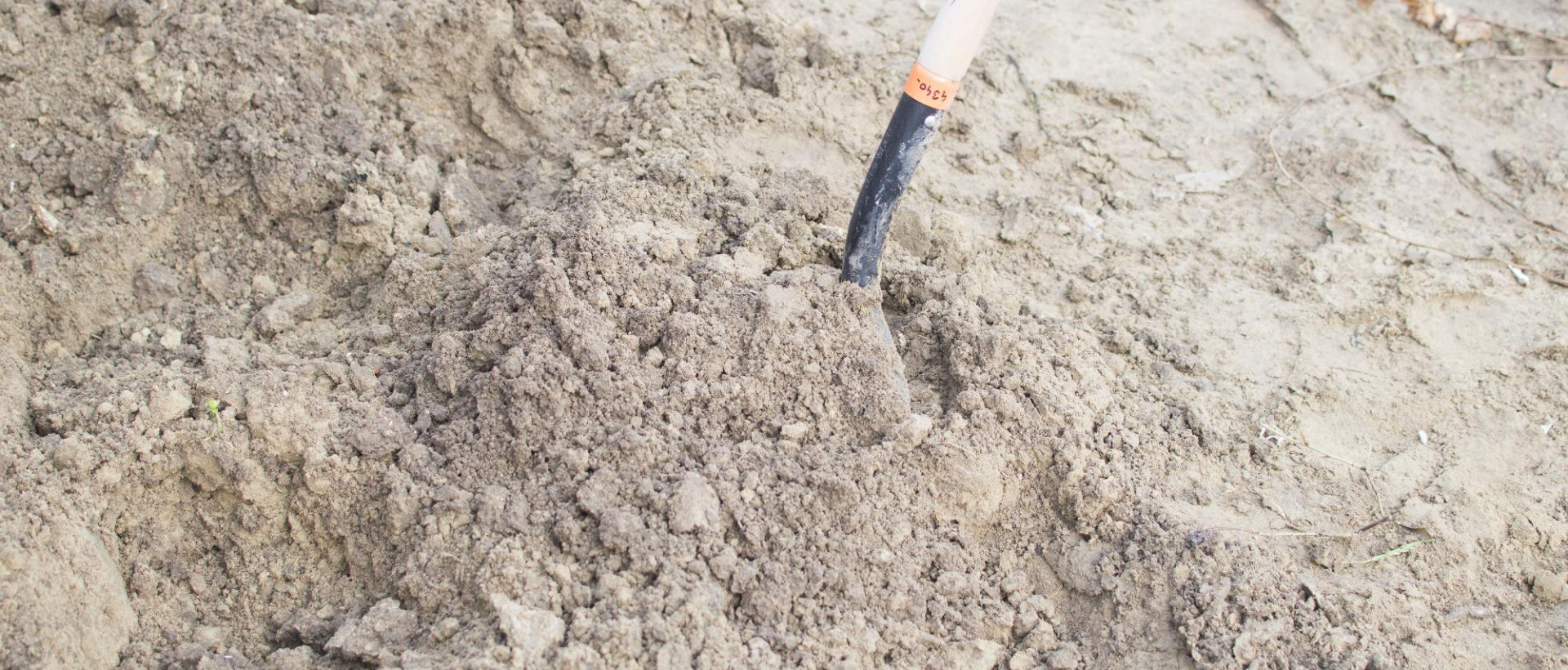 Mutatjuk hogyan készítsd elő a talajt a magoknak!